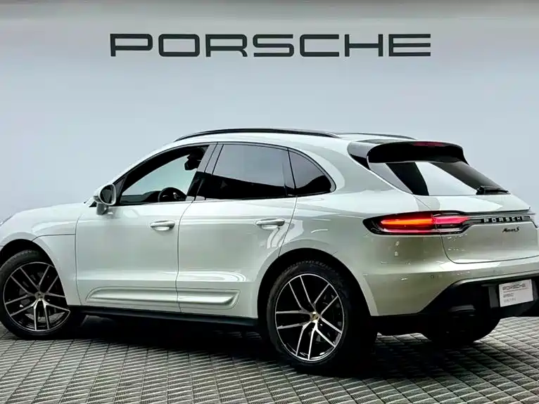 Porsche Macan — миниатюра 5