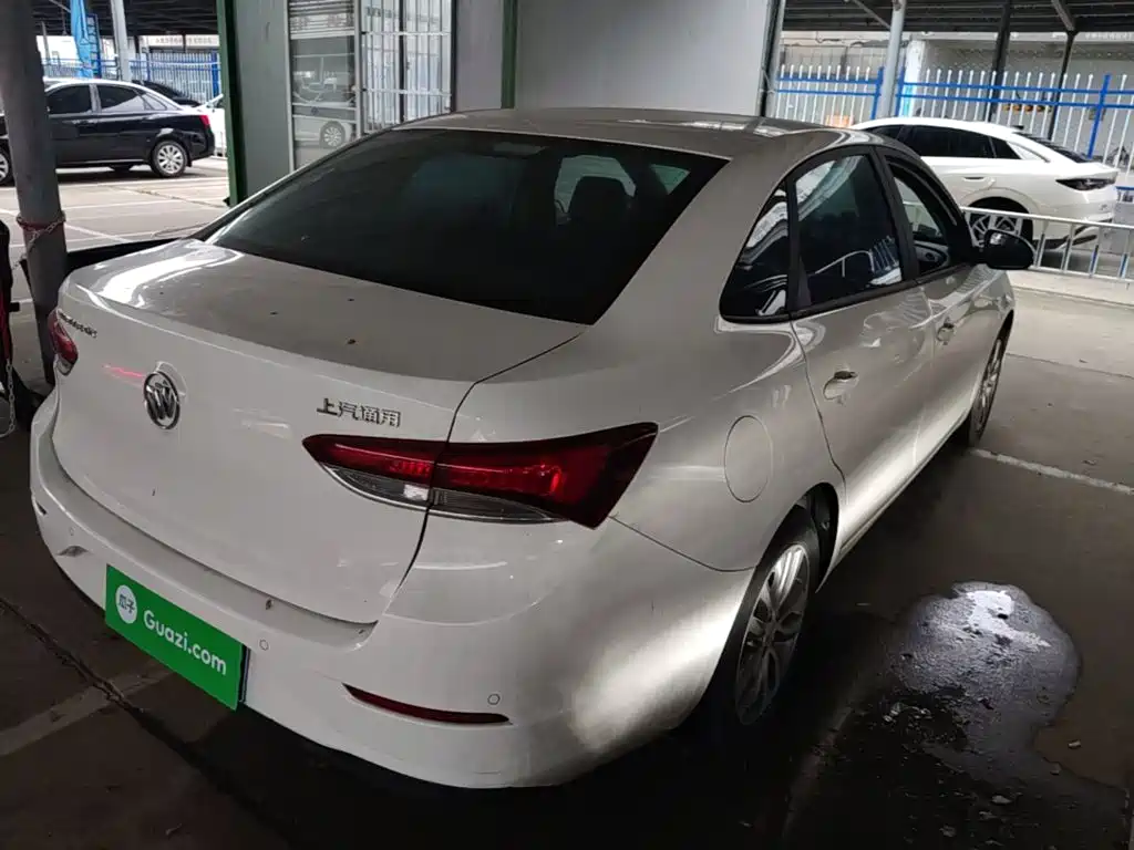 Buick Excelle — миниатюра 7