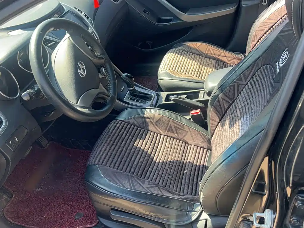 Hyundai Elantra Langdong — миниатюра 11