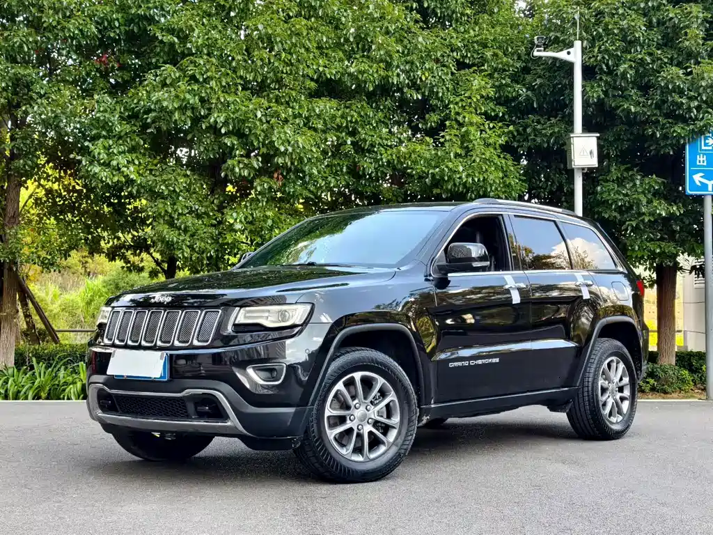 Jeep Grand Cherokee (Import)