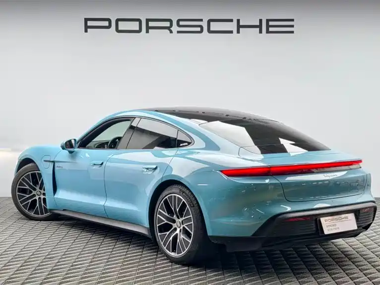 Porsche Taycan — миниатюра 5