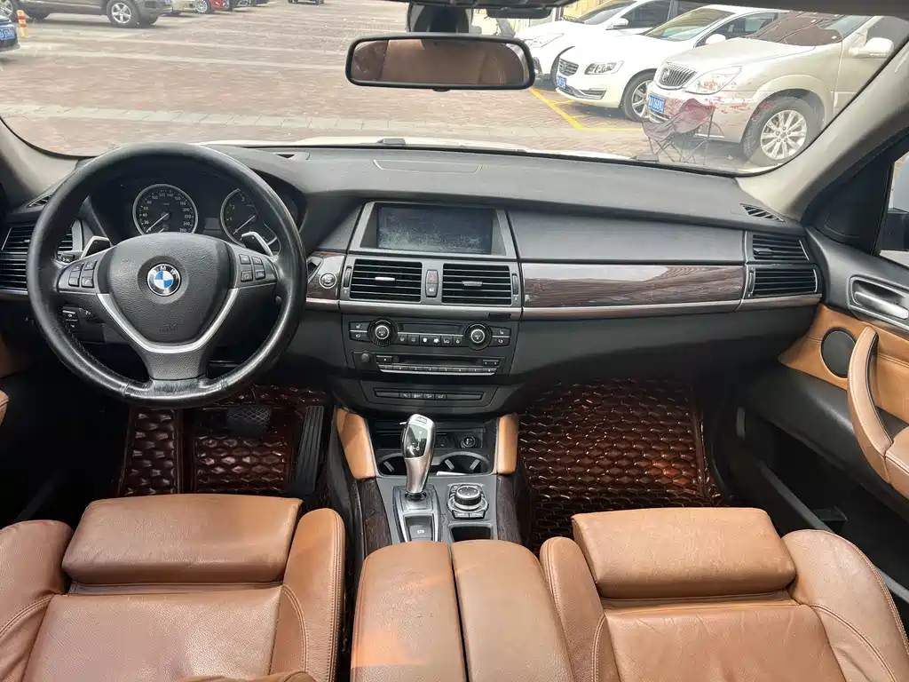 BMW X6 — миниатюра 15