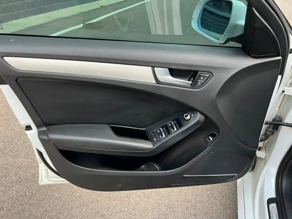 Audi A4L — миниатюра 9