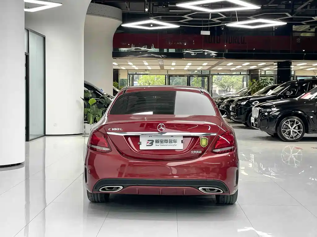 Mercedes-Benz C-Class — миниатюра 10