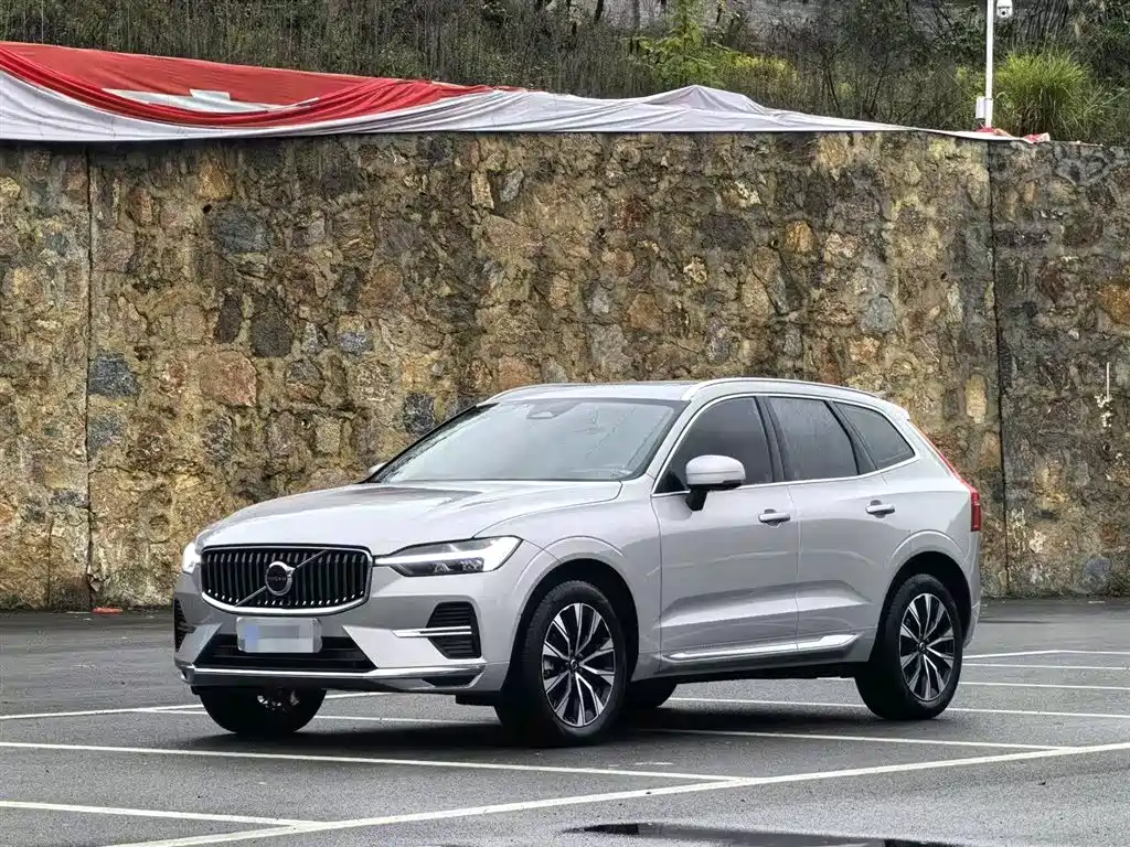 Volvo XC60 2023