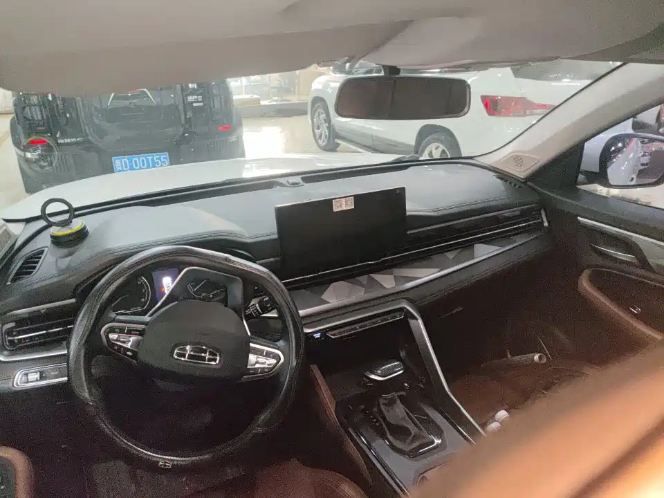 Geely Vision X6 — миниатюра 6