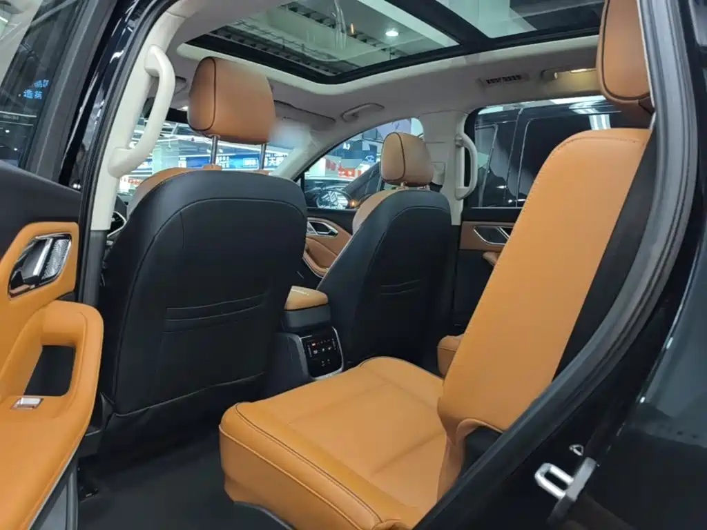 Hongqi Hongqi HS7 PHEV — миниатюра 17