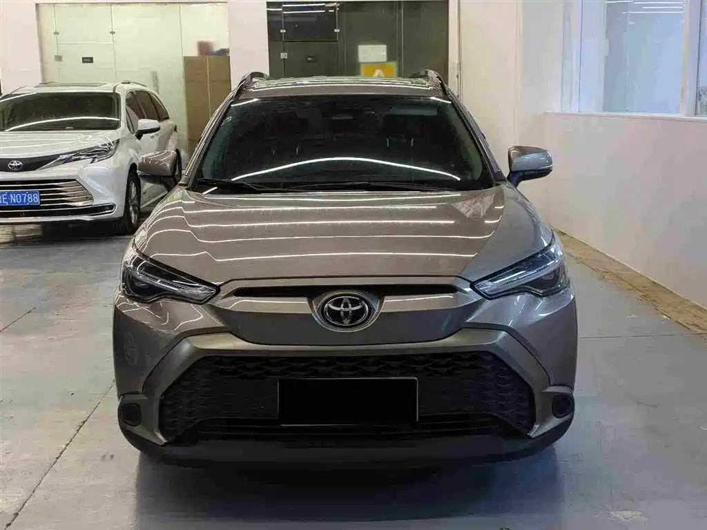 Toyota Frontlander — миниатюра 2