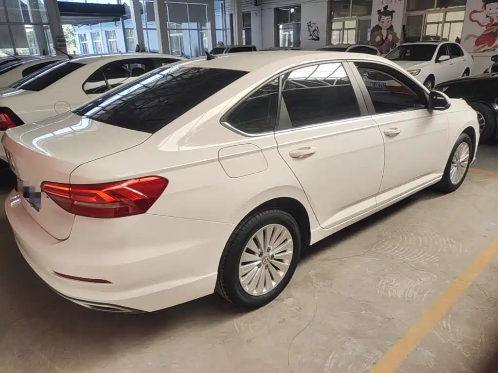 Volkswagen Lavida — миниатюра 7