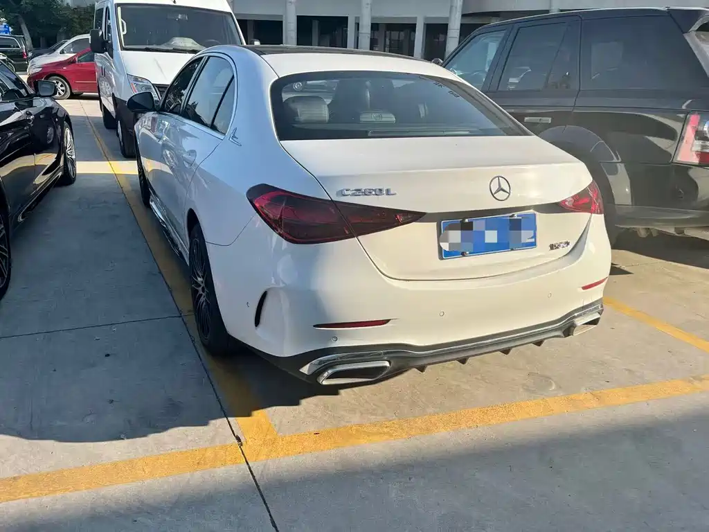 Mercedes-Benz C-Class — миниатюра 15