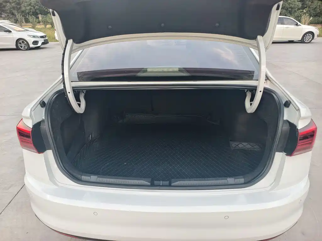 Volkswagen Bora — миниатюра 10