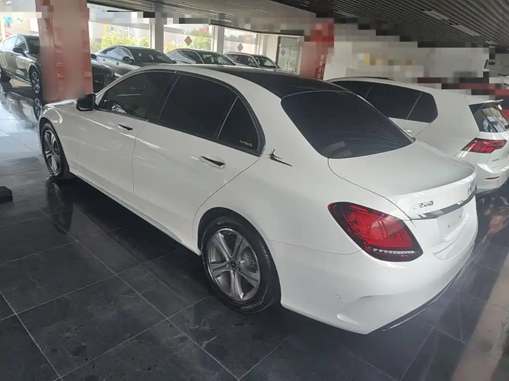 Mercedes-Benz C-Class — миниатюра 5