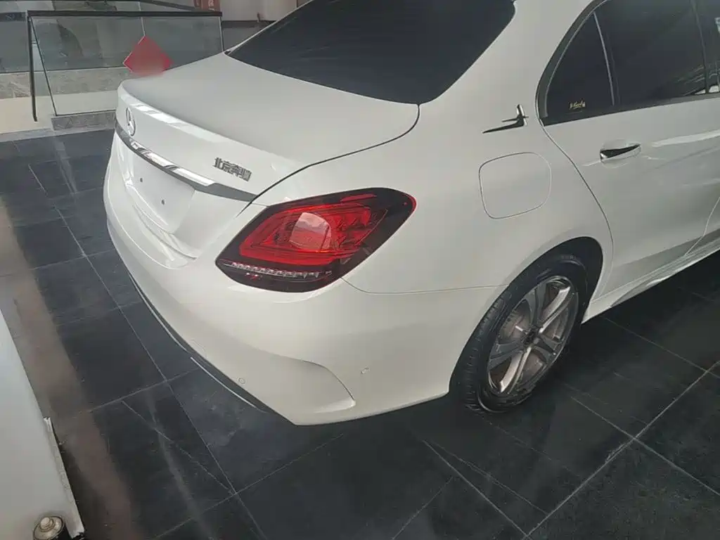 Mercedes-Benz C-Class — миниатюра 8
