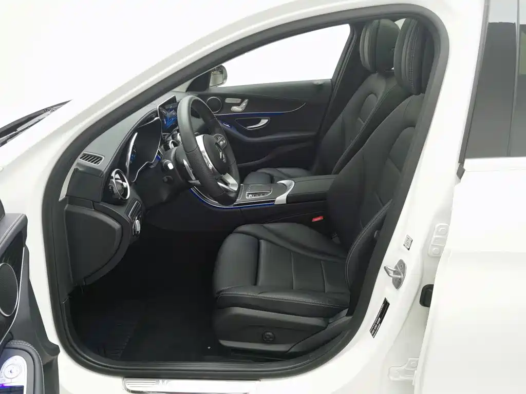 Mercedes-Benz C-Class — миниатюра 10