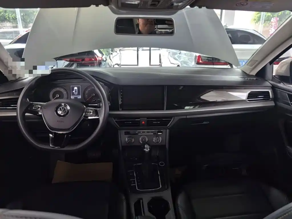 Volkswagen Lavida — миниатюра 10