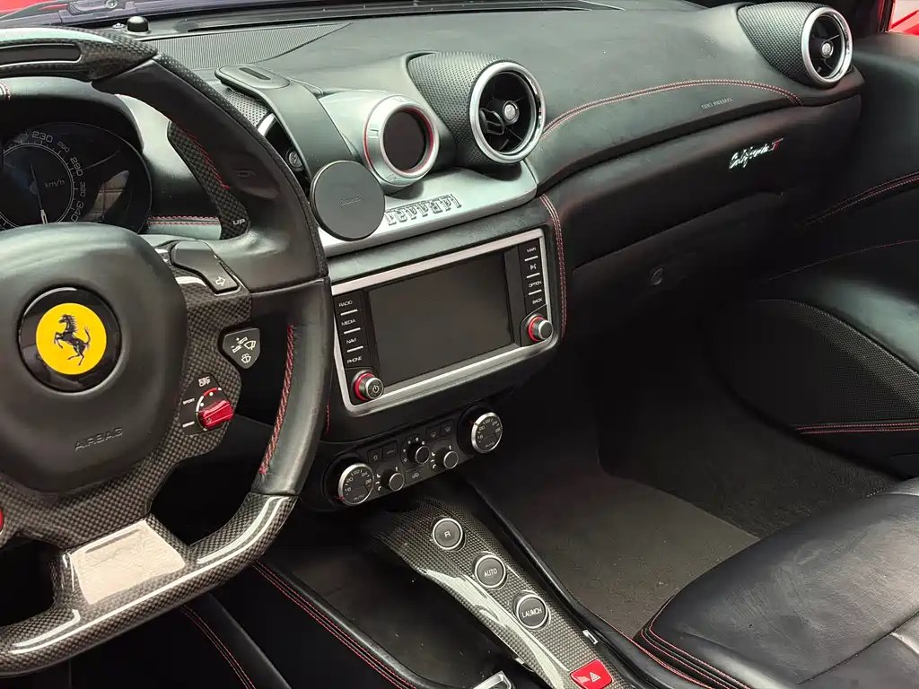Ferrari California T — миниатюра 11