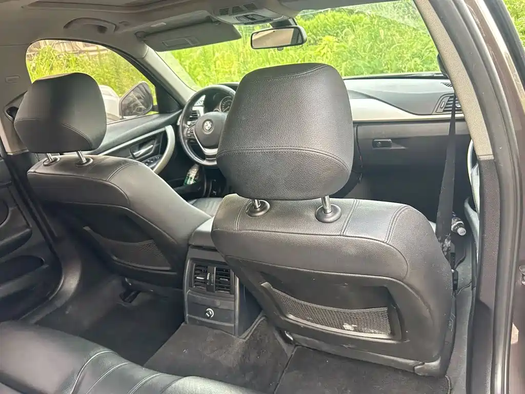 BMW 3 Series — миниатюра 7