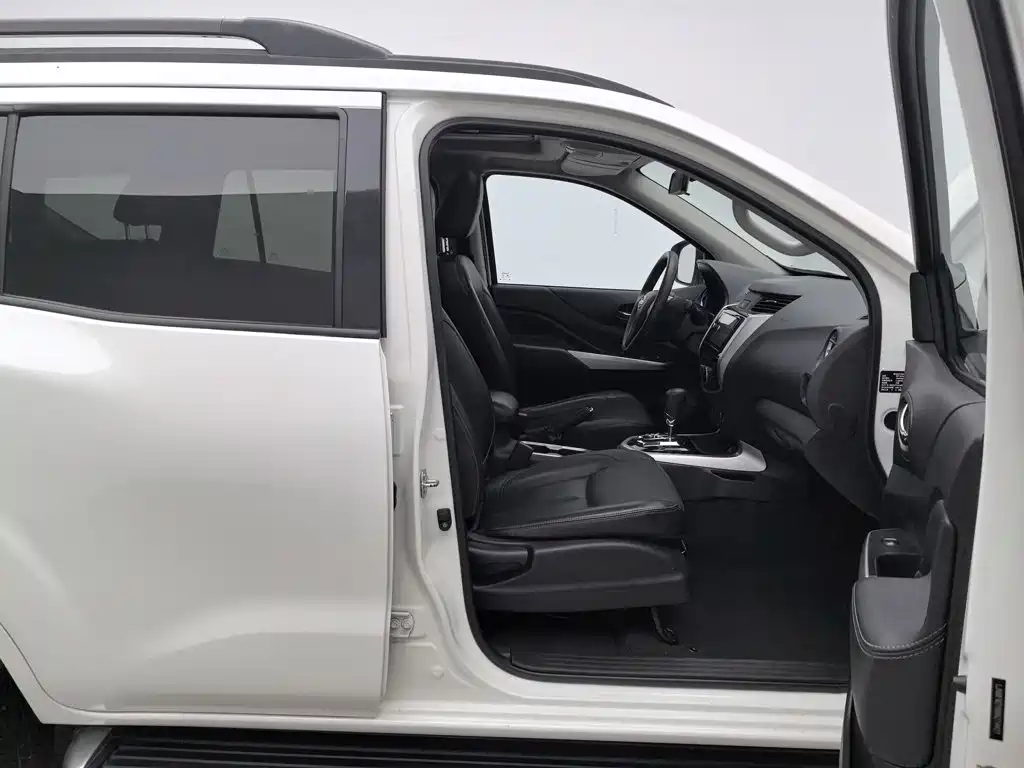 Nissan Terra — миниатюра 23
