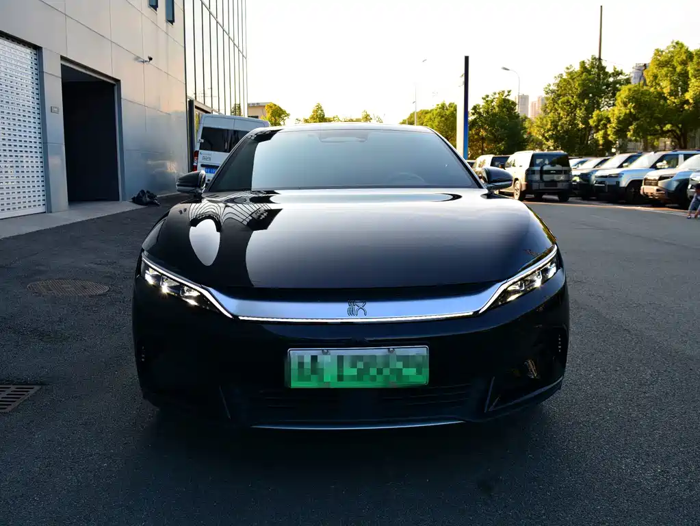 BYD Han — миниатюра 2