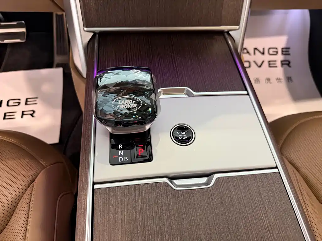 Land Rover Range Rover — миниатюра 9