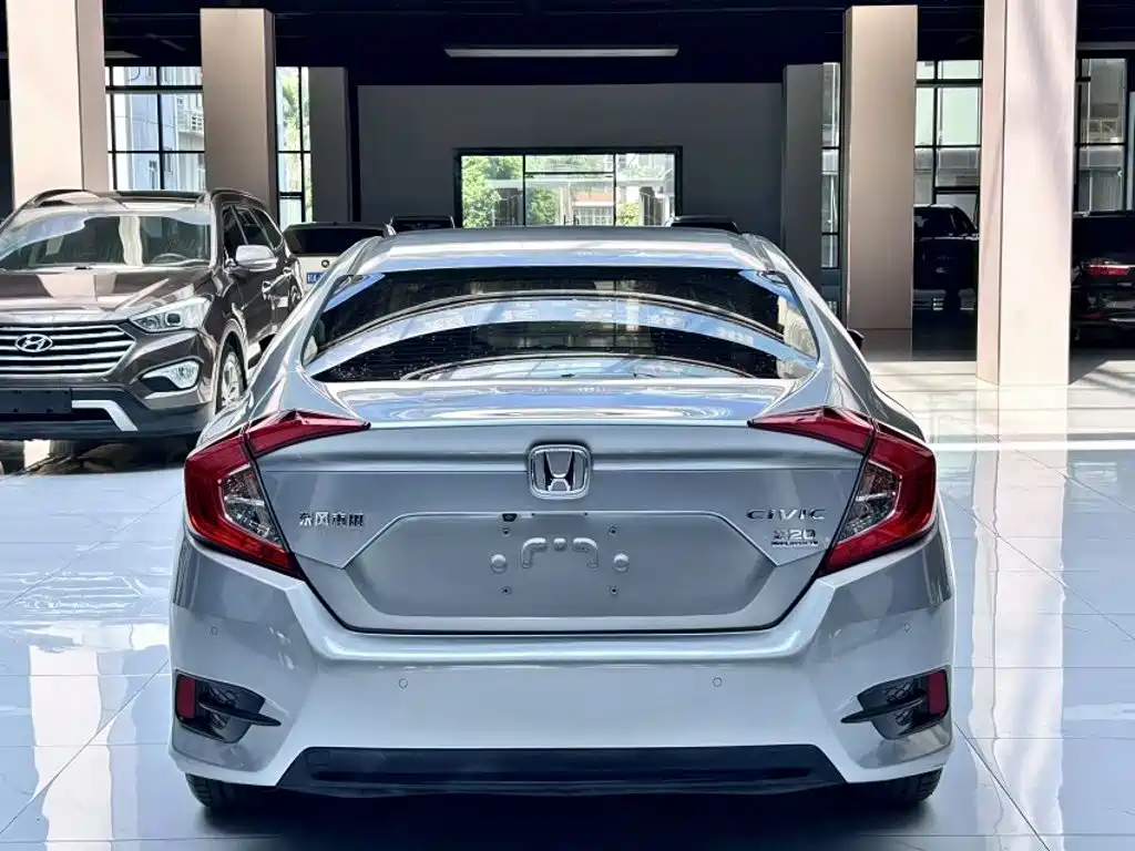 Honda Civic — миниатюра 6