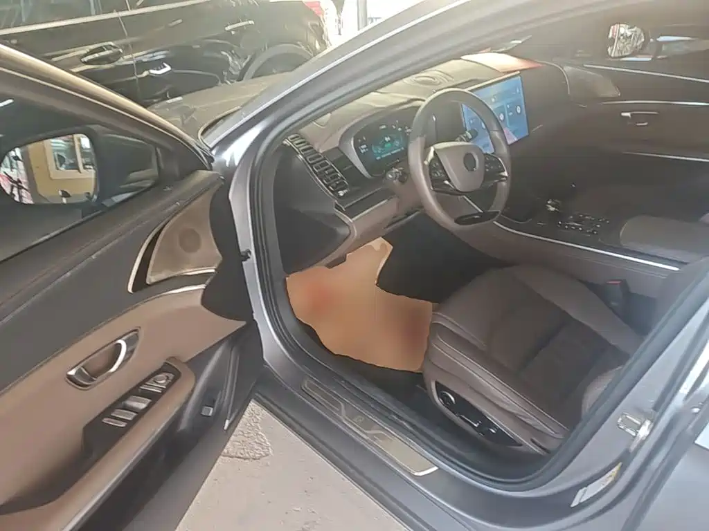 BYD Han — миниатюра 16