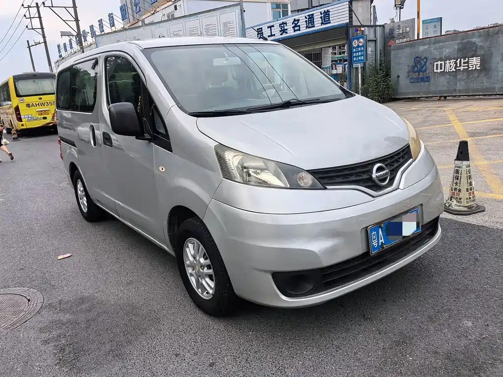 Nissan NV200 — миниатюра 3