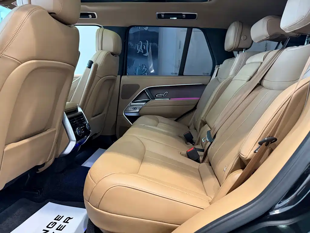 Land Rover Range Rover — миниатюра 12