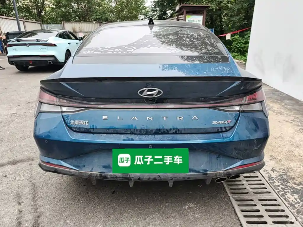 Hyundai Elantra — миниатюра 6