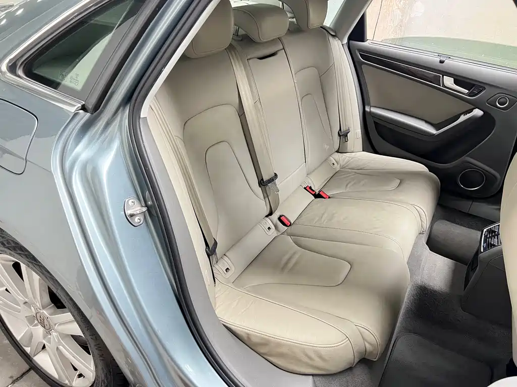 Audi A4L — миниатюра 14