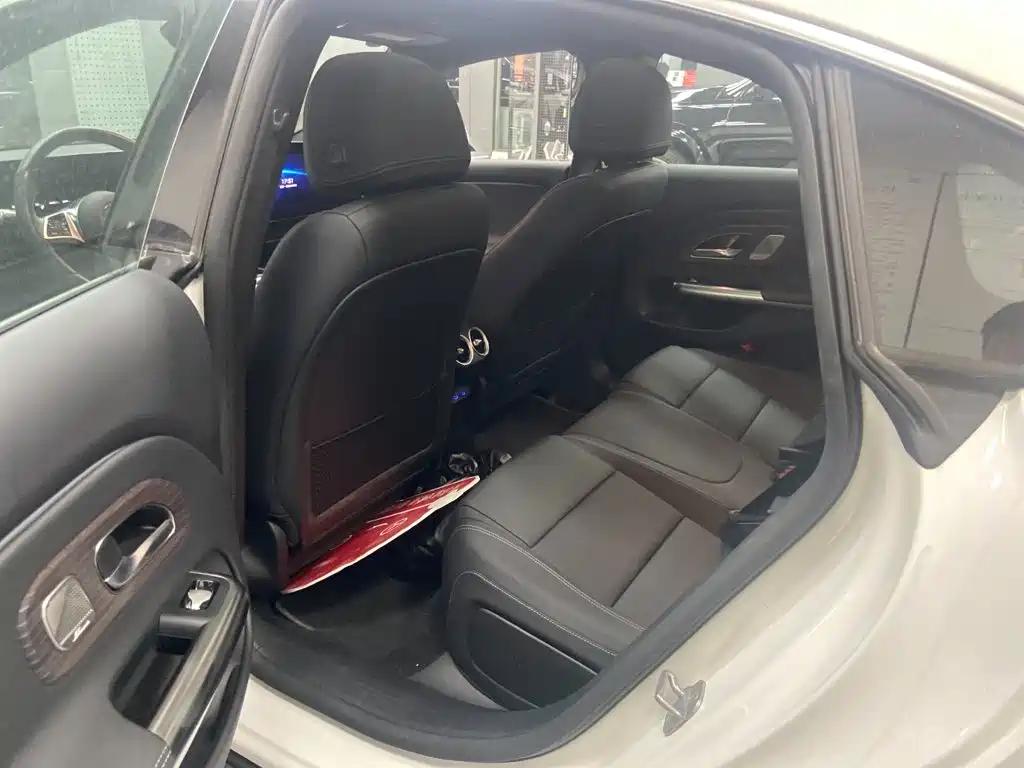 Mercedes-Benz CLA New Energy — миниатюра 11