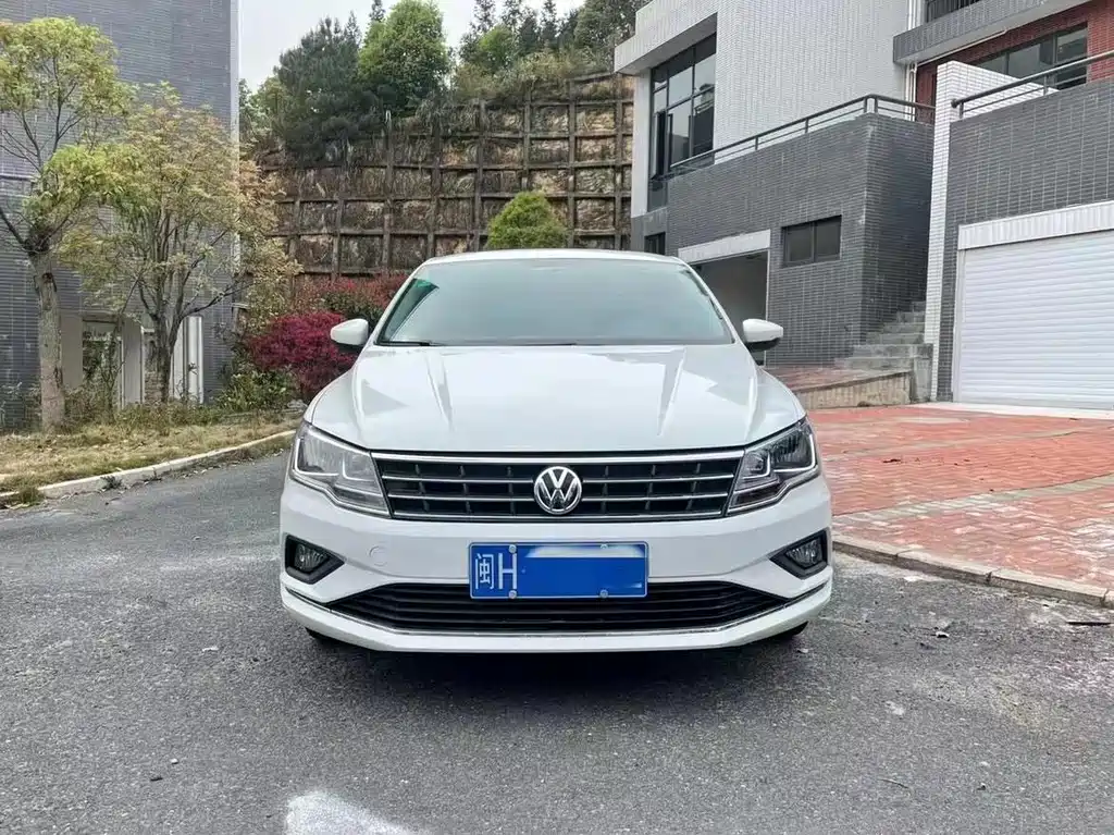 Volkswagen Jetta — миниатюра 2