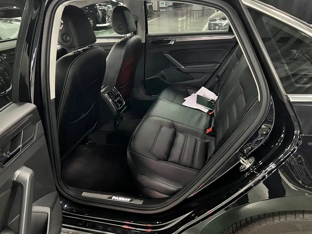 Volkswagen Passat — миниатюра 6