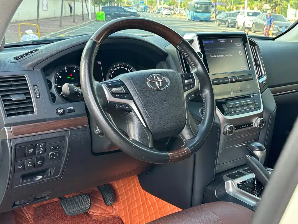 Toyota Land Cruiser — миниатюра 19