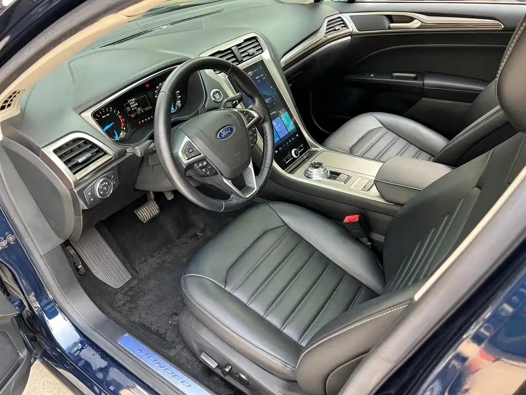 Ford Mondeo — миниатюра 9