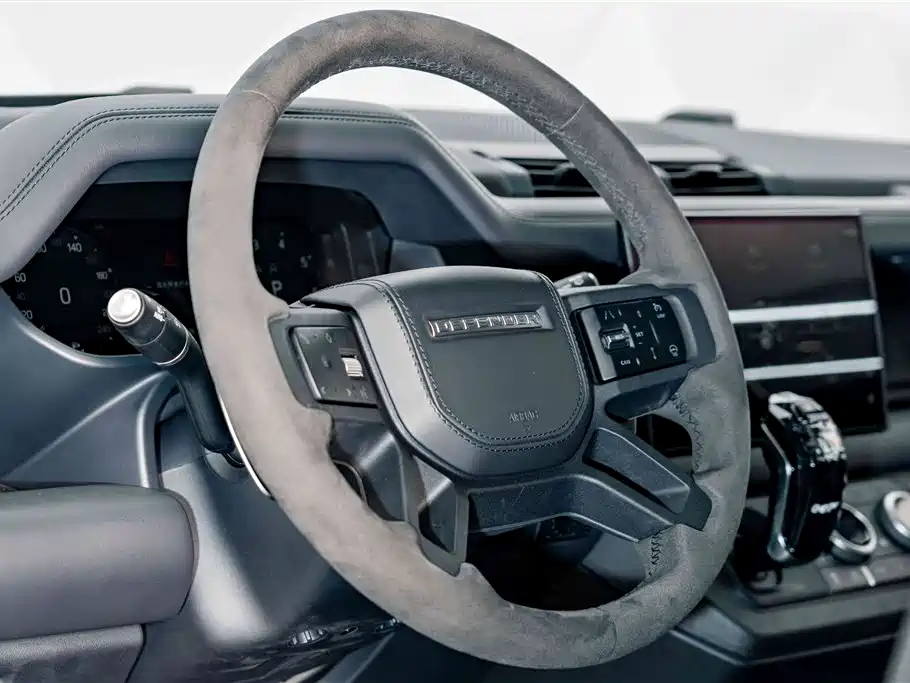 Land Rover Defender — миниатюра 9