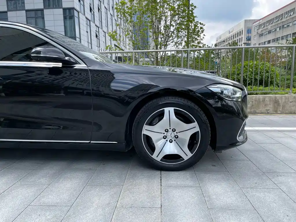 Mercedes-Benz S-Class — миниатюра 24