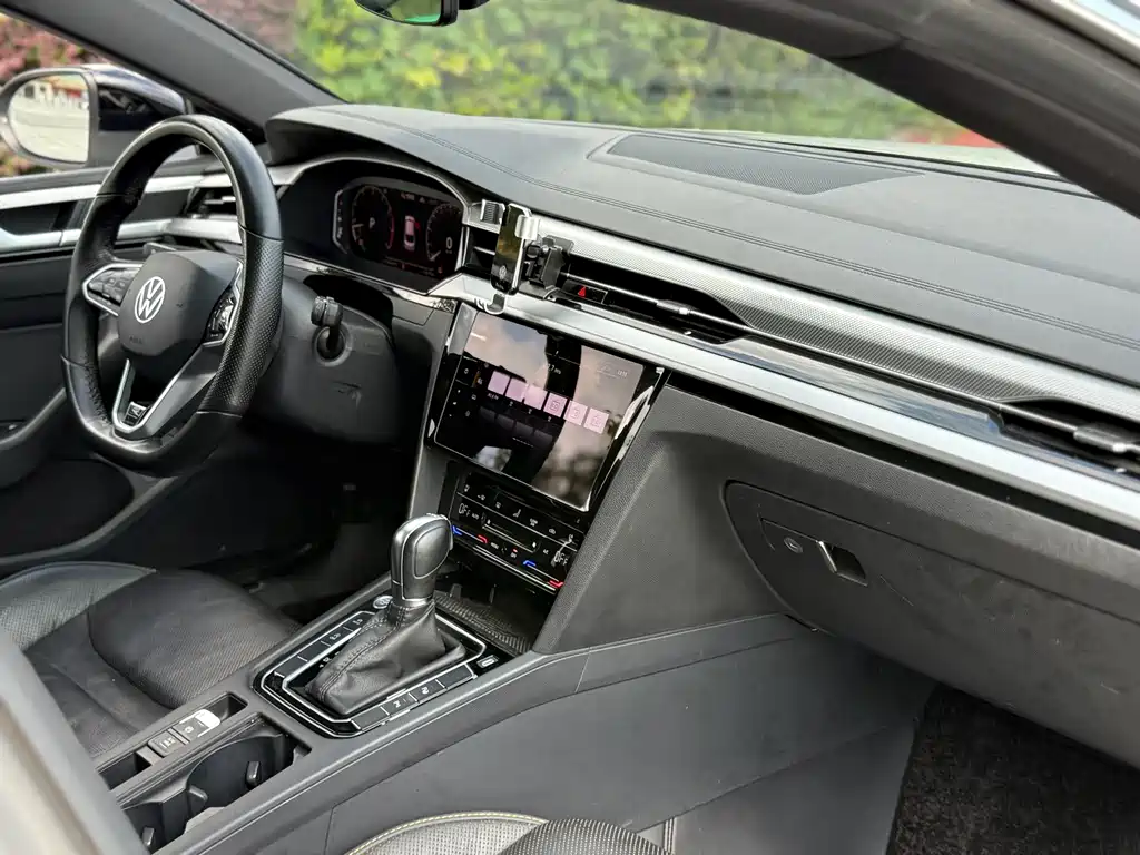 Volkswagen CC — миниатюра 11
