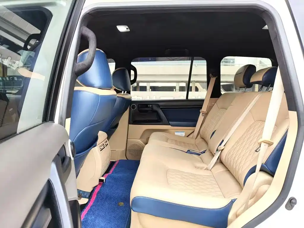 Toyota Land Cruiser — миниатюра 11