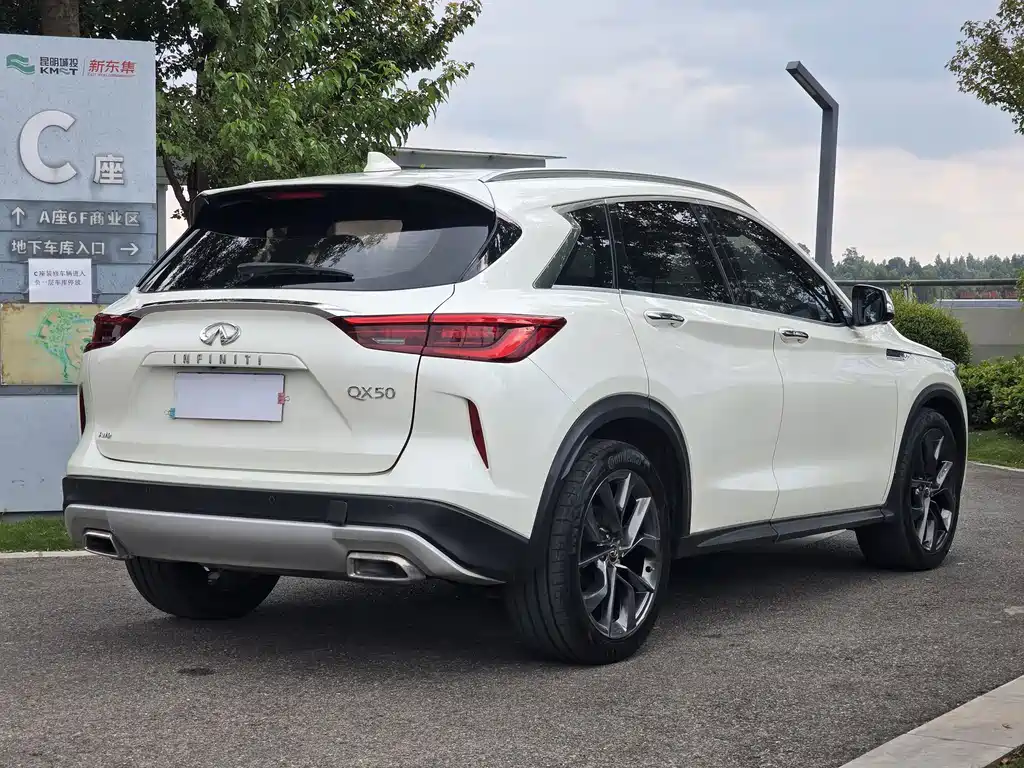 Infiniti QX50 — миниатюра 16