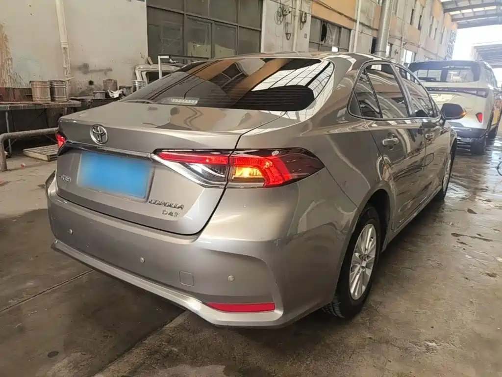 Toyota Corolla — миниатюра 7