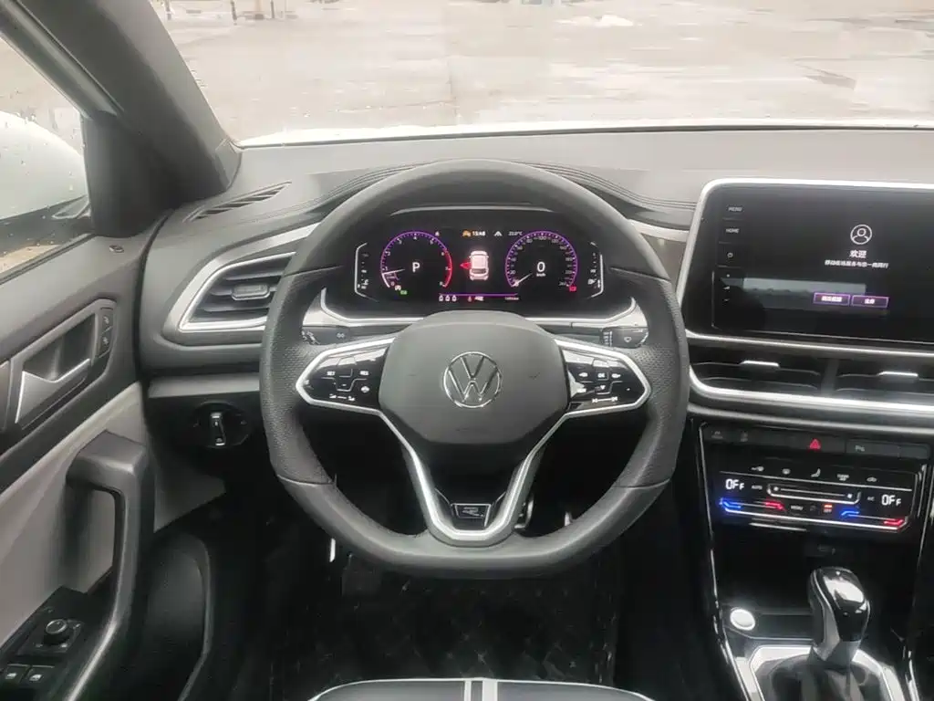 Volkswagen T-Roc — миниатюра 11