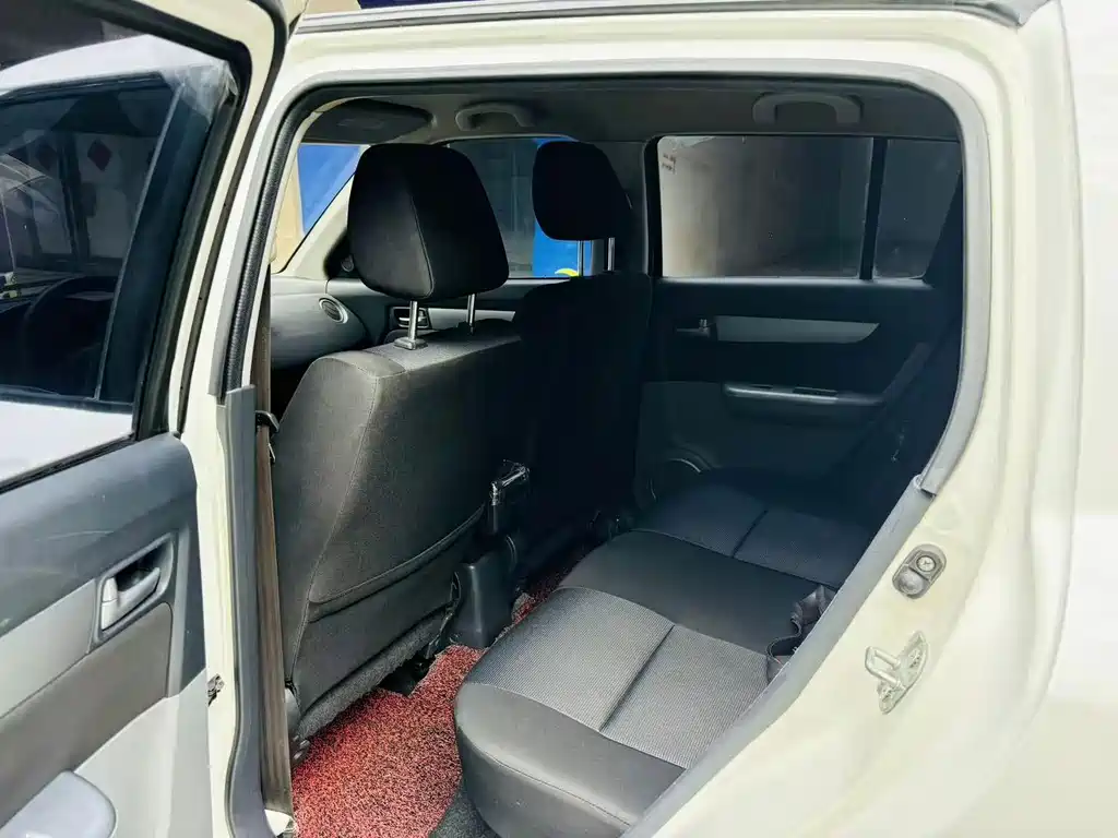 Suzuki Swift — миниатюра 4