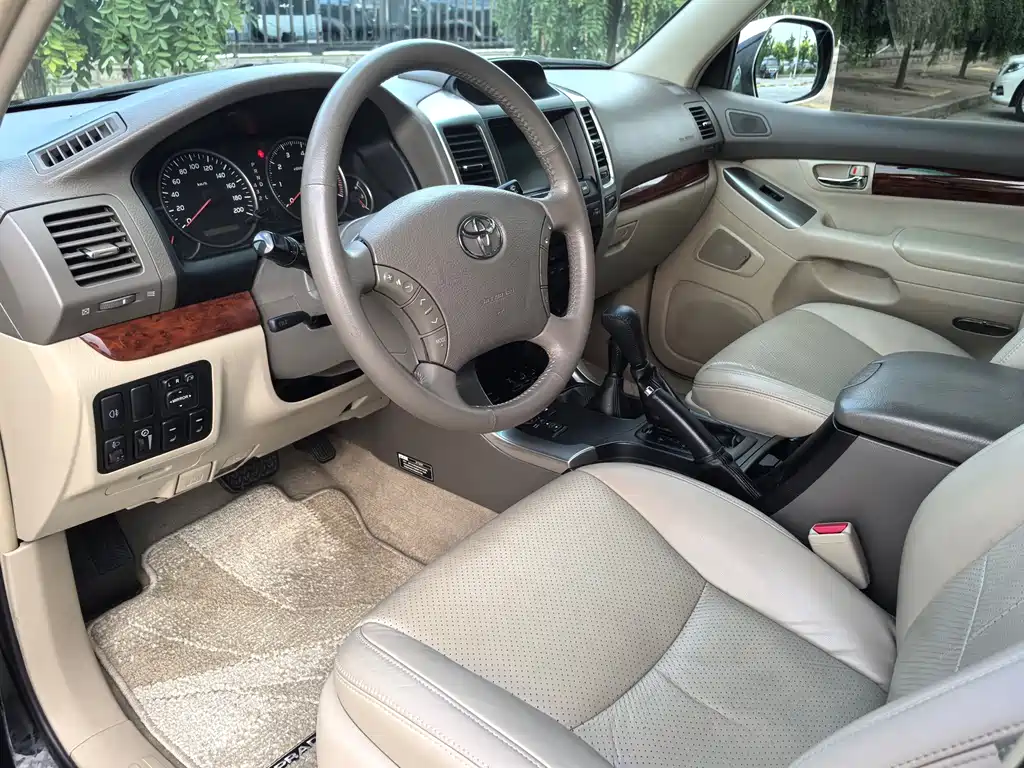 Toyota Prado — миниатюра 12