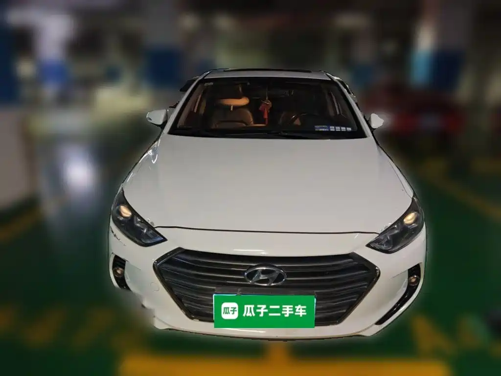 Hyundai Elantra — миниатюра 23