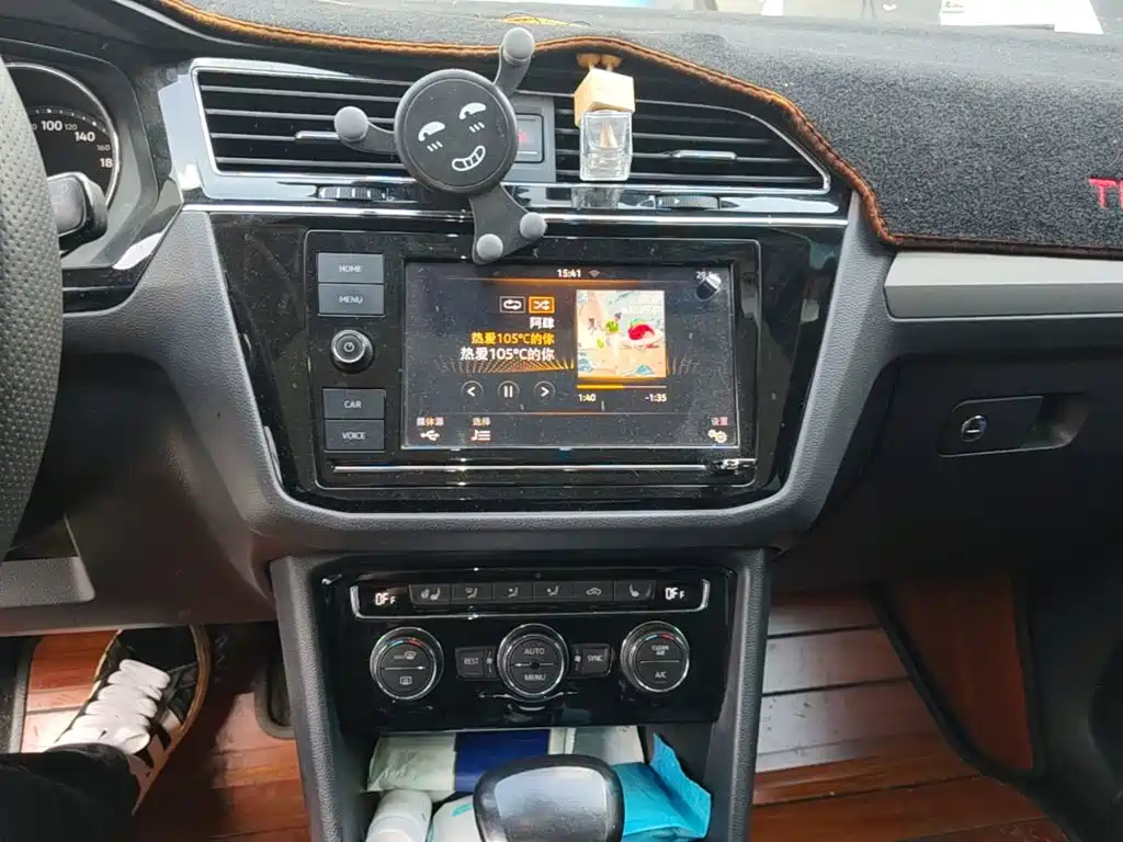 Volkswagen Tiguan L — миниатюра 13