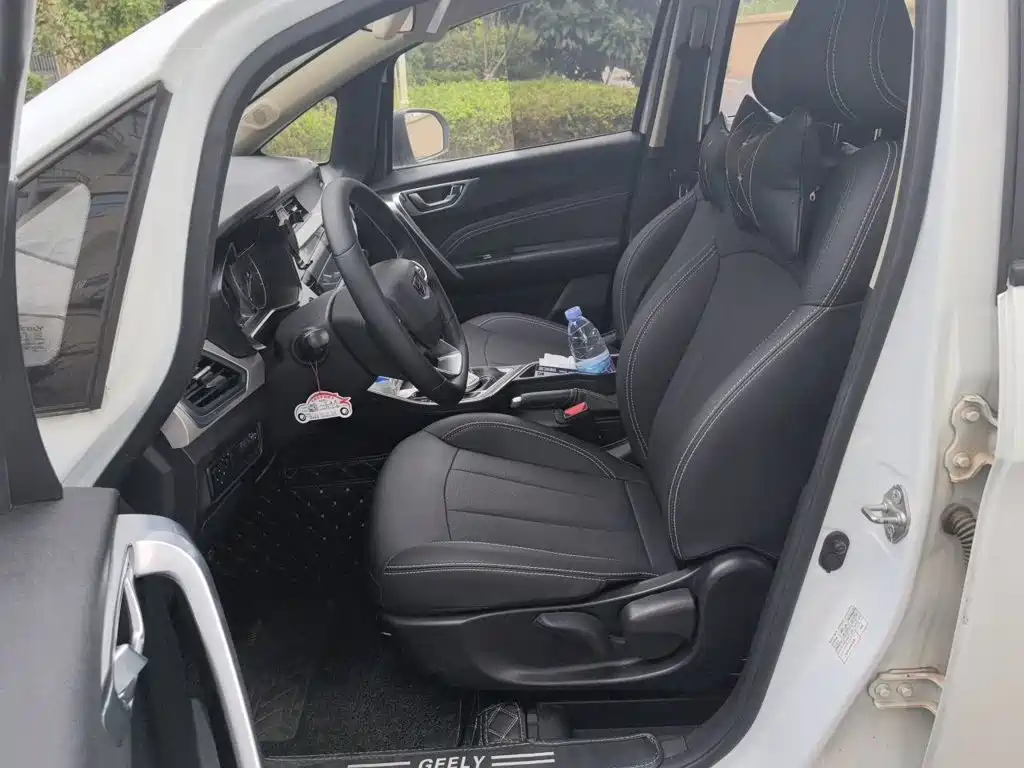Geely Vision X3 — миниатюра 11