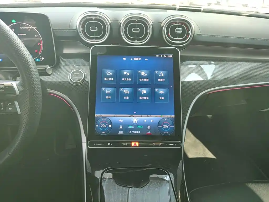 Mercedes-Benz C-Class — миниатюра 13