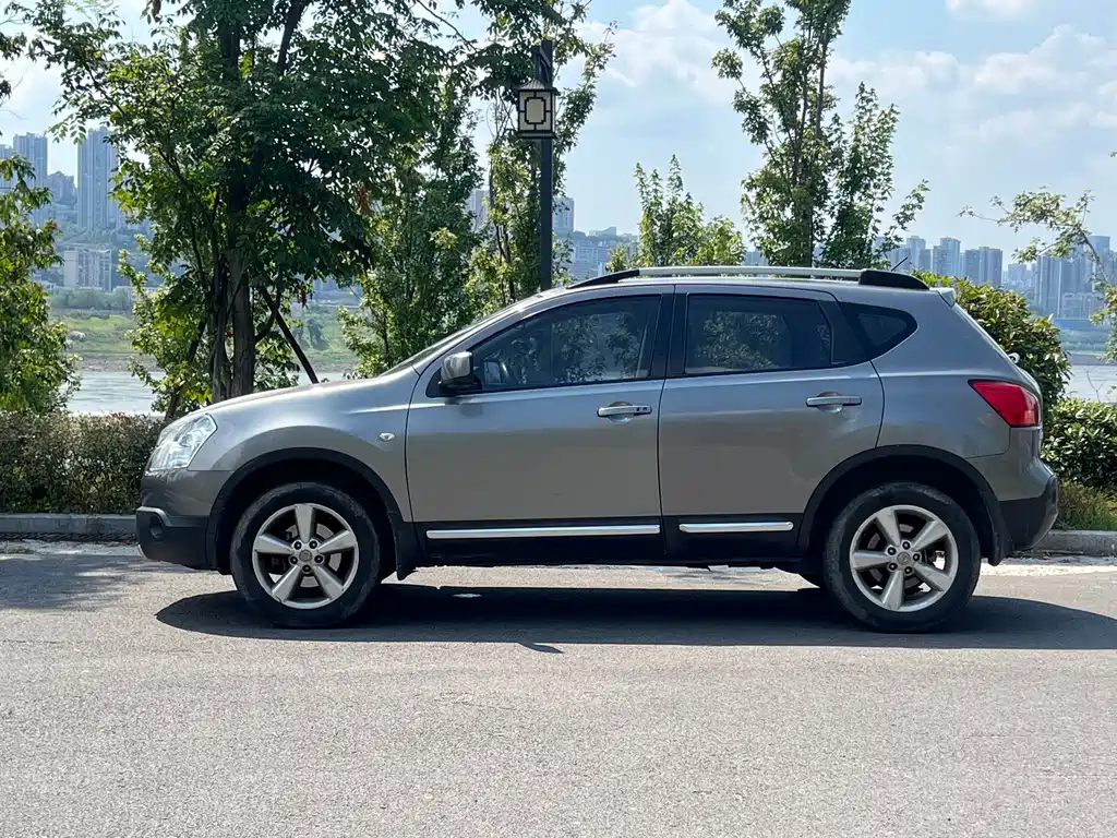 Nissan Qashqai — миниатюра 3