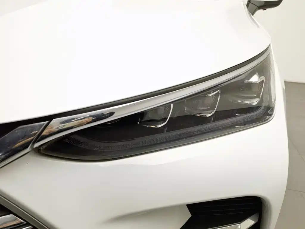 BYD Tang New Energy — миниатюра 7